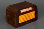 Swirled Brown+ Yellow Insert Grille DeWald A-502 ’Step-Top’ Catalin Radio
